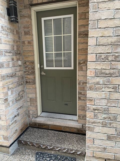 7 Aries Street Brampton ON L6Y 5Z2