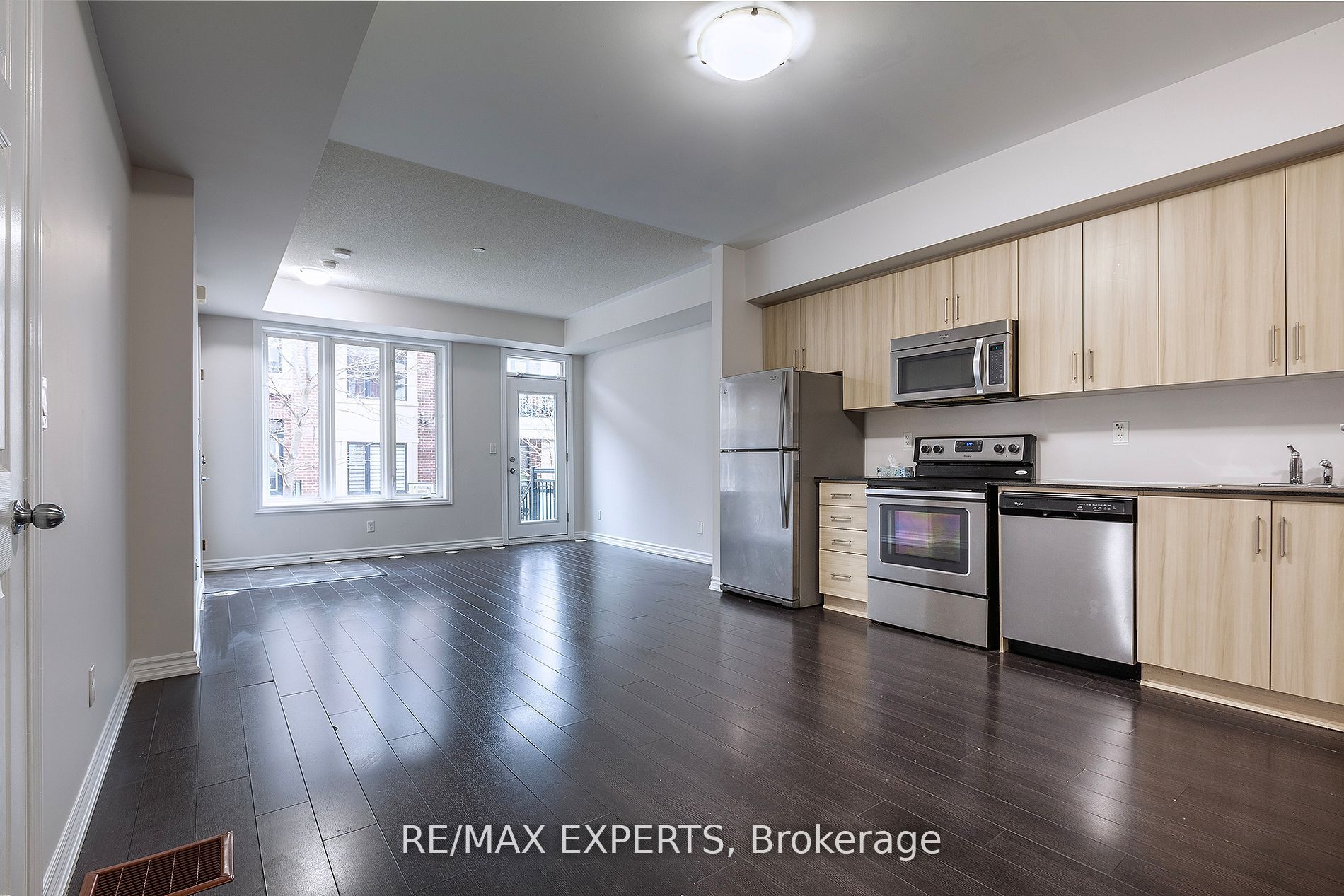 50 Carnation Avenue 133