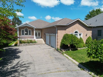 36A Puccini Drive Richmond Hill ON L4E 2Y3