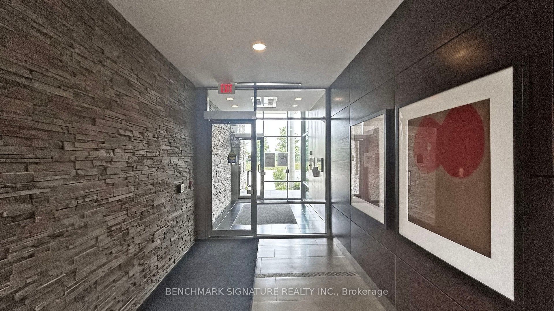 39 Upper Duke Crescent 318