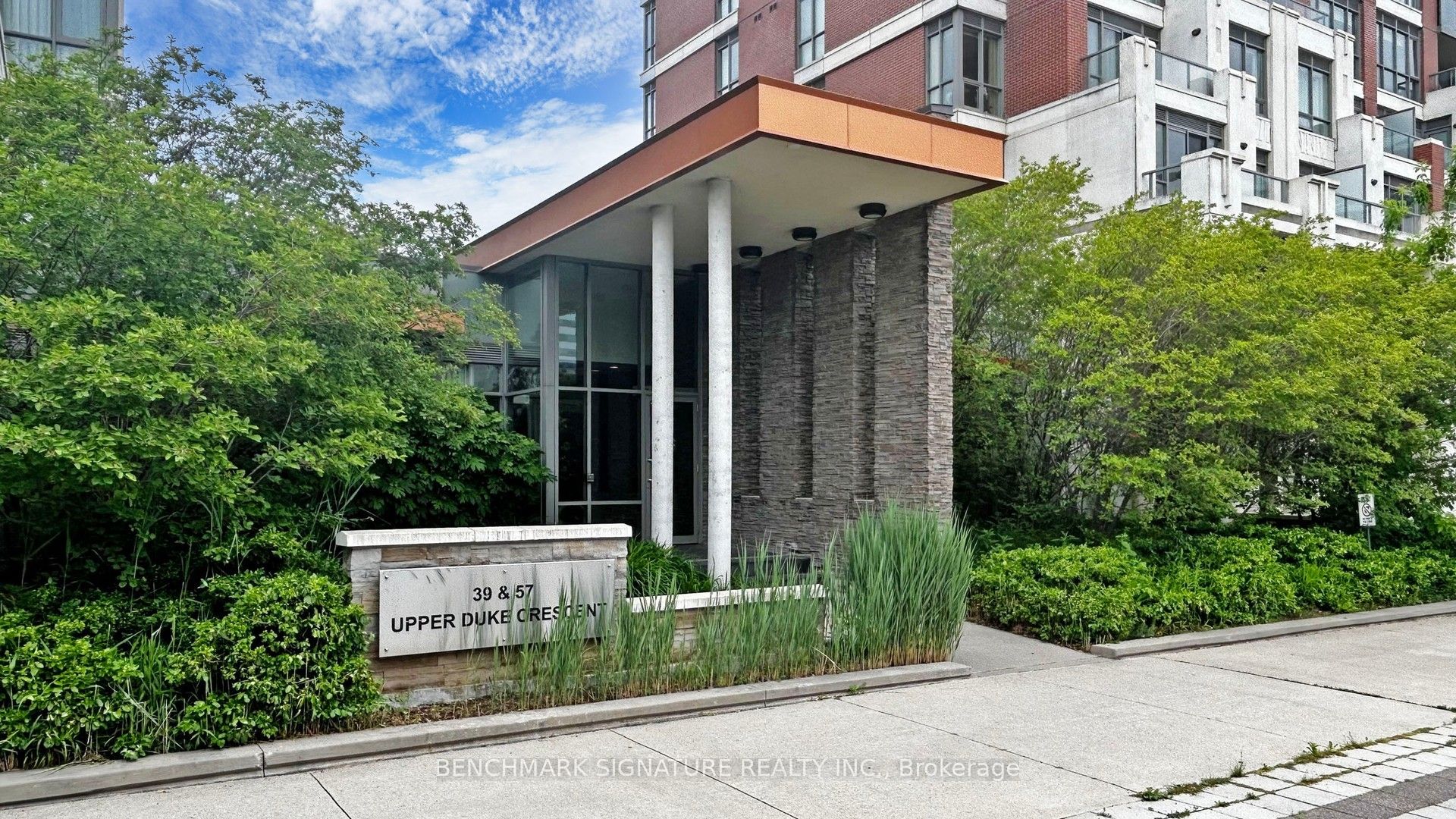 39 Upper Duke Crescent 318