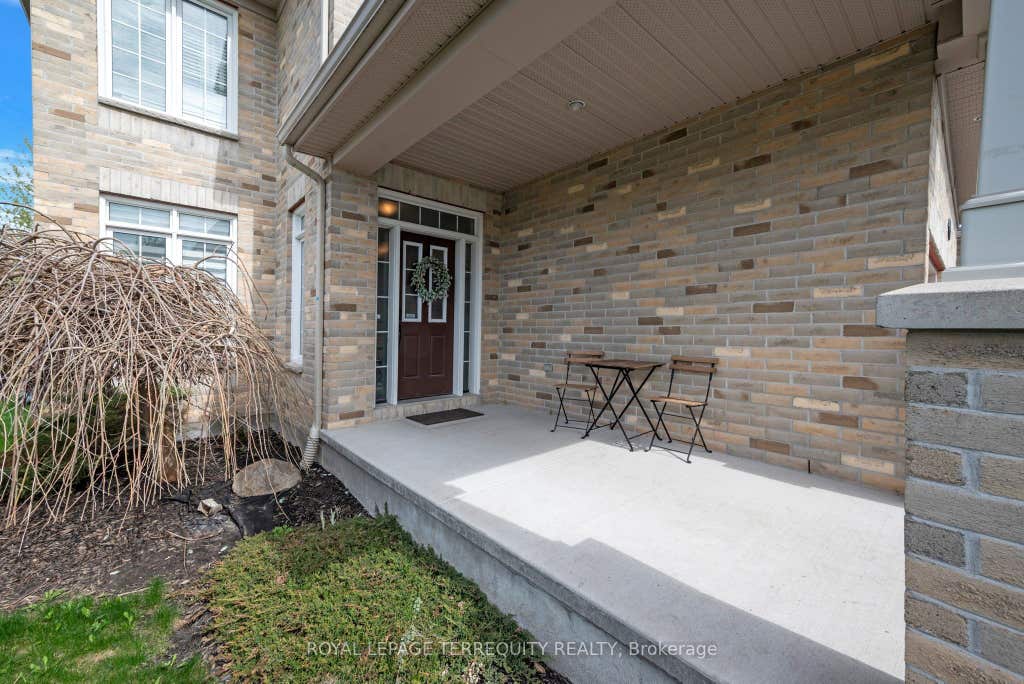 Photo of 433 Callisto Way, Barrhaven, ON K2J 0Z3 (MLS # X13655620)