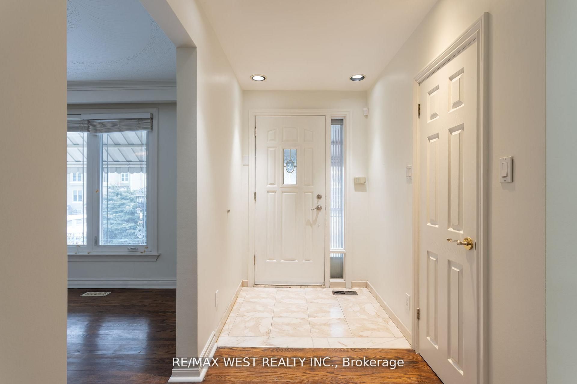 28 Paragon Road Main