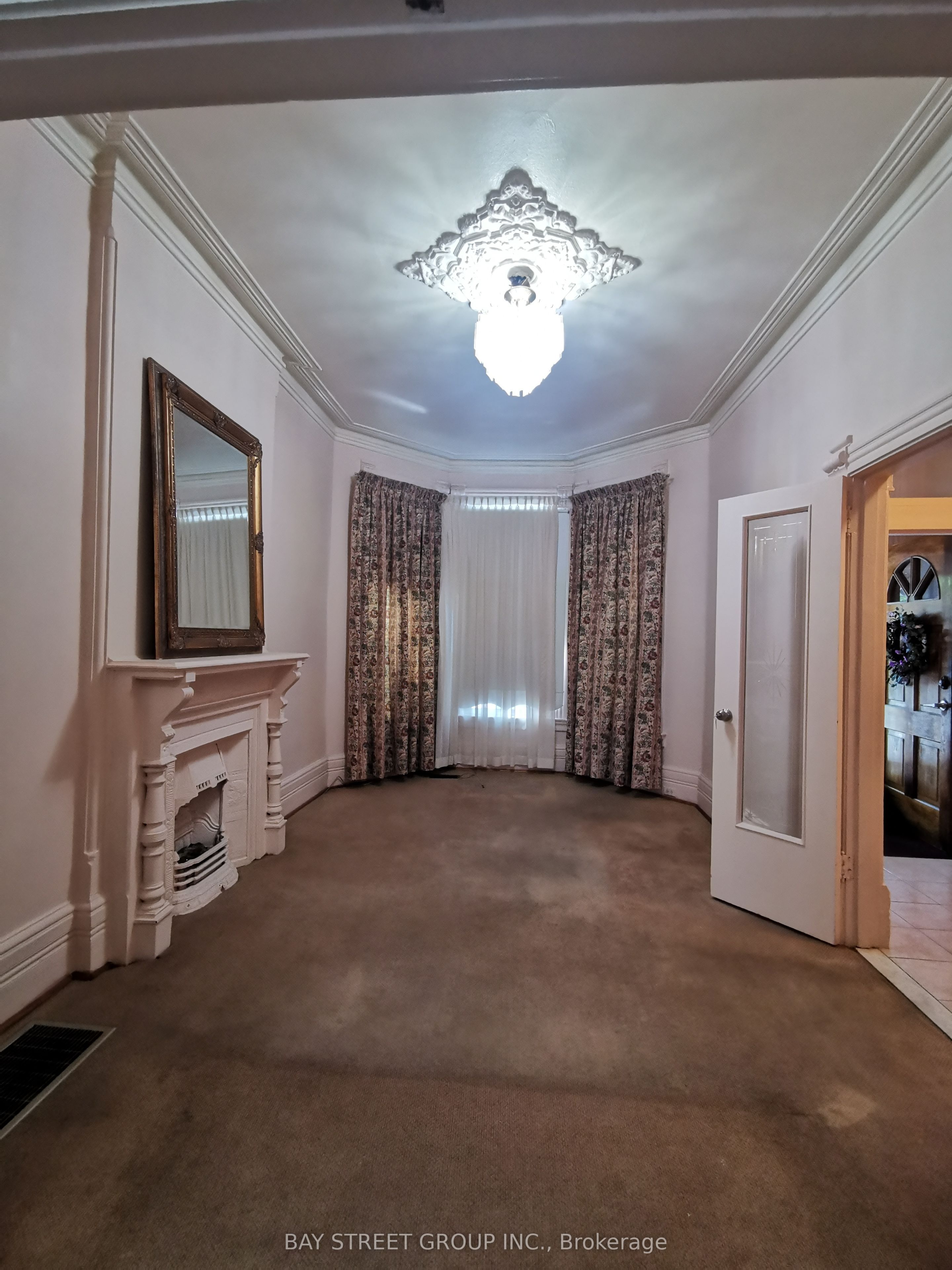 35 Borden Street