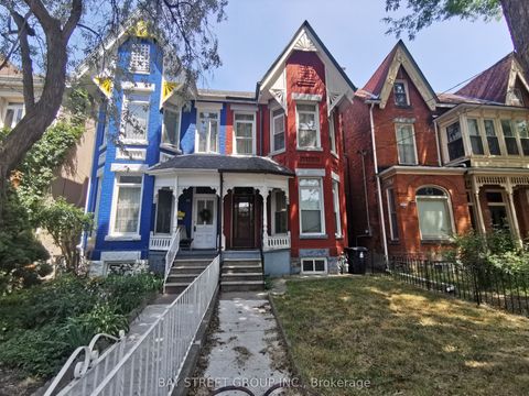 Photo of 35 Borden Street, Toronto, ON M5S 2M8 (MLS # C12296645)