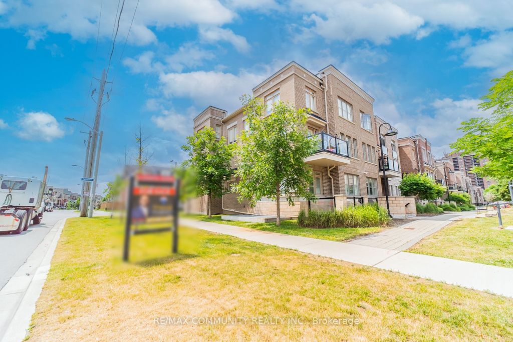 Photo of 100 Parrotta Drive #79, Toronto, ON M9M 0B5 (MLS # W12427945)