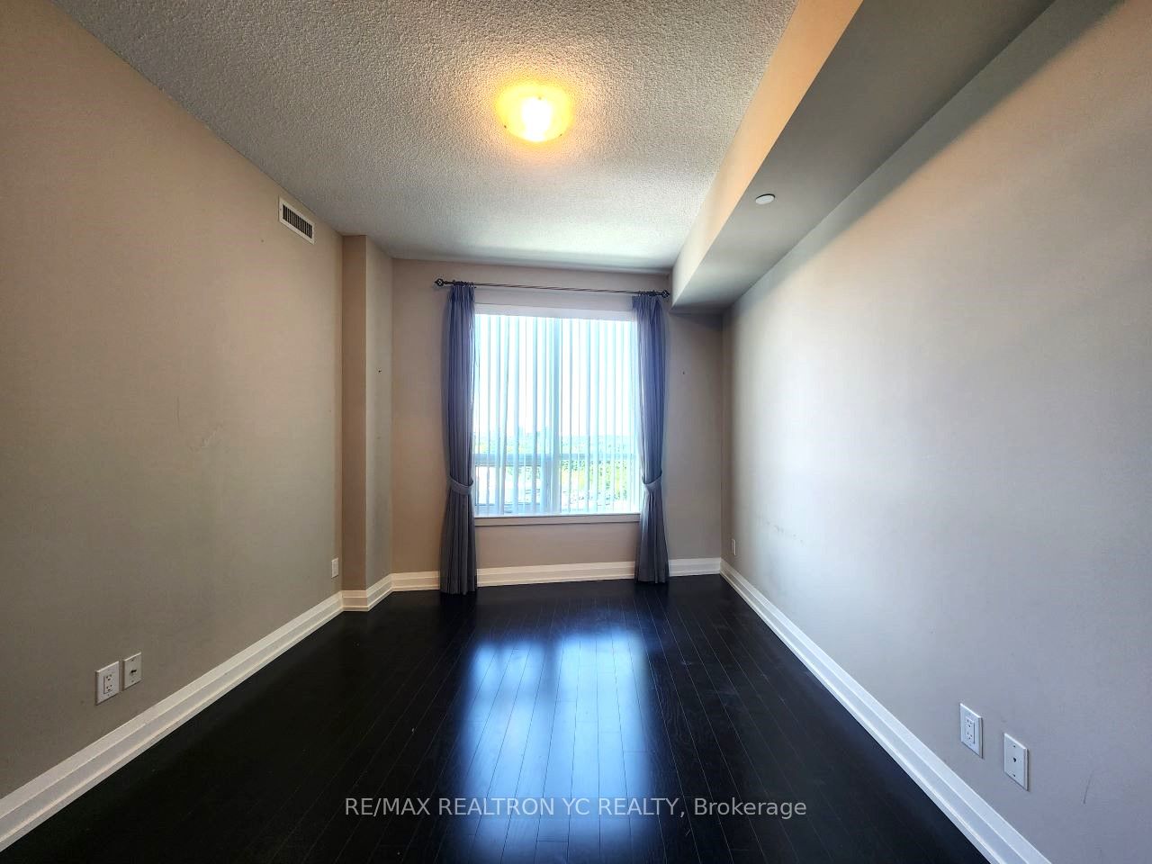 7171 Yonge Street 408