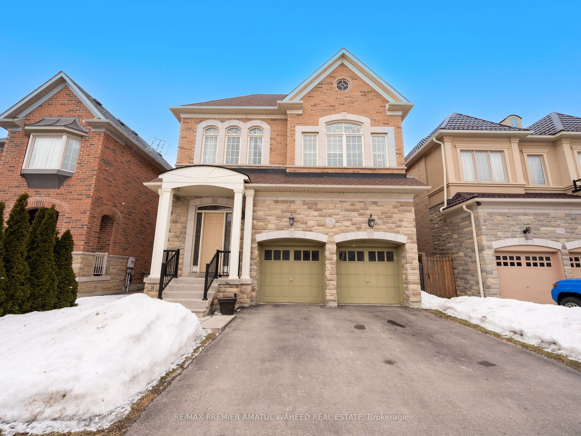 96 Wardlaw Place