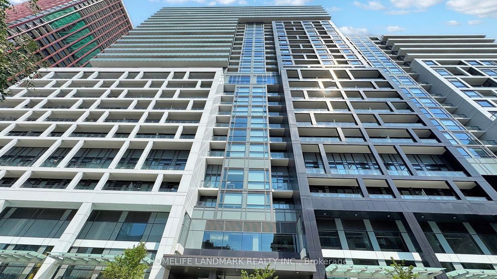 Photo of 135 Lower Sherbourne Street #570, Toronto, ON M5A 1Y4 (MLS # C12527388)