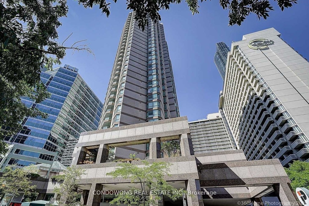 Photo of 38 Elm Street #411, Toronto, ON M5G 2K5 (MLS # C13580798)