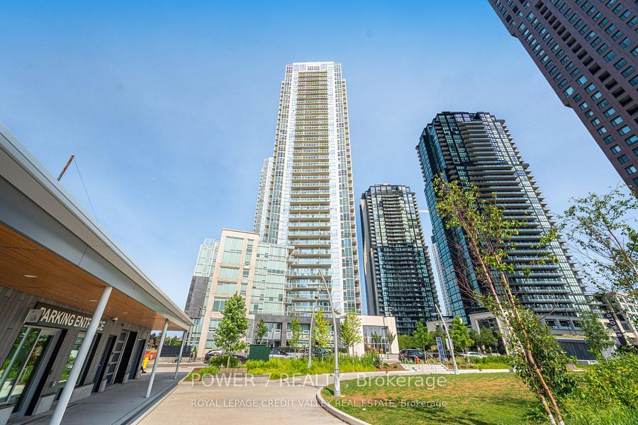 Photo of 2908 Highway 7 Road #319, Vaughan, ON L4K 0K5 (MLS # N13422198)