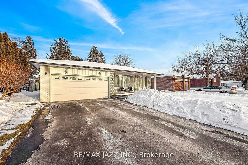 Photo of 5 Dingley Court, Ajax, ON L1S 6B5 (MLS # E12795872)