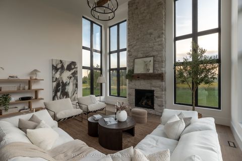 Photo of 18 Lincolnville Lane, Whitchurch-Stouffville, ON L4A 7X4 (MLS # N12471182)