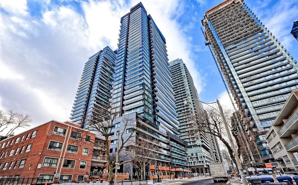 Photo of 127 Broadway Avenue #1810, Toronto, ON M4P 1V4 (MLS # C13446302)