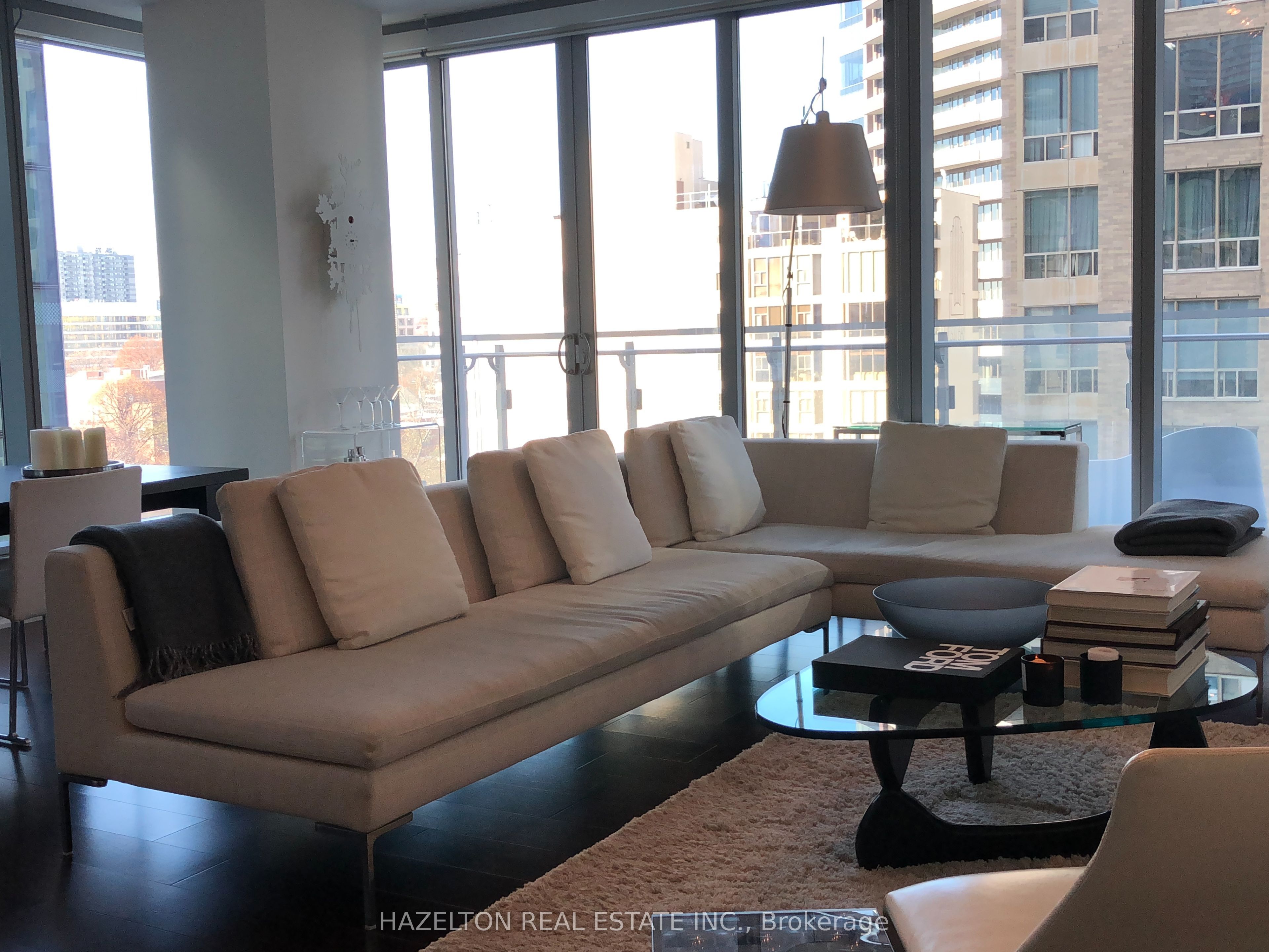55 Scollard Street 701