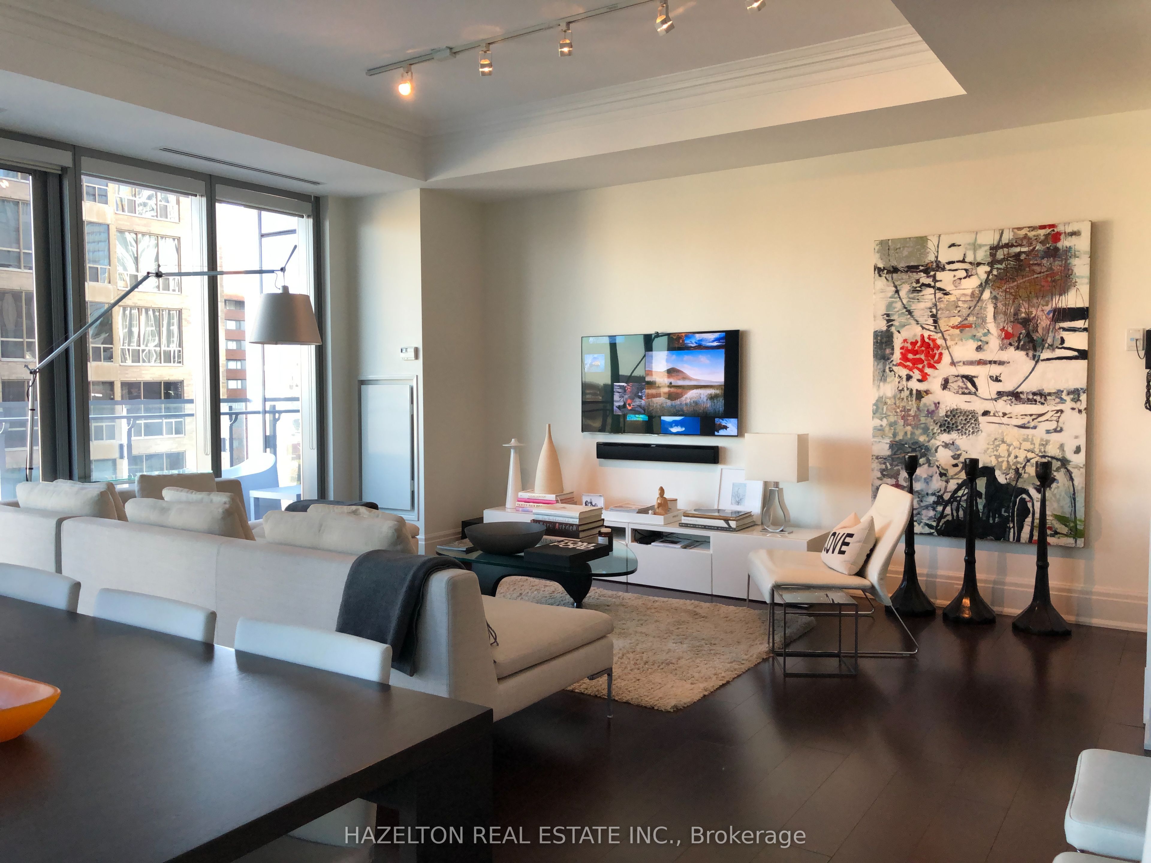55 Scollard Street 701