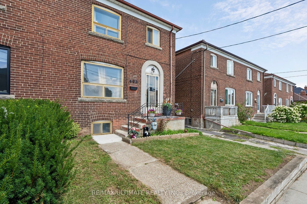 Photo of 463 Oakwood Avenue, Toronto, ON M6E 2W4 (MLS # C13671326)