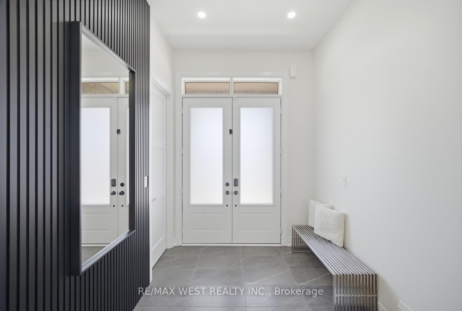 99 Coldwell Bay Circle