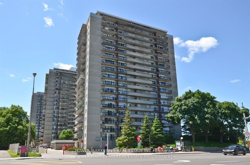 Photo 1 of 20 — 158B MCARTHUR Avenue 1604, Vanier and Kingsview Park, ON K1L 8E7