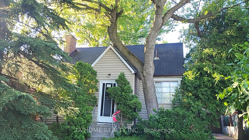 Photo of 462 Ellerslie Avenue, Toronto, ON M2R 1C4 (MLS # C13470496)