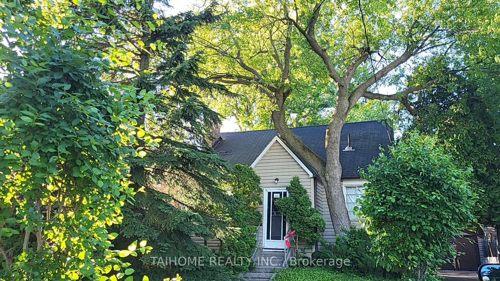 Photo of 462 Ellerslie Avenue, Toronto, ON M2R 1C4 (MLS # C13470496)