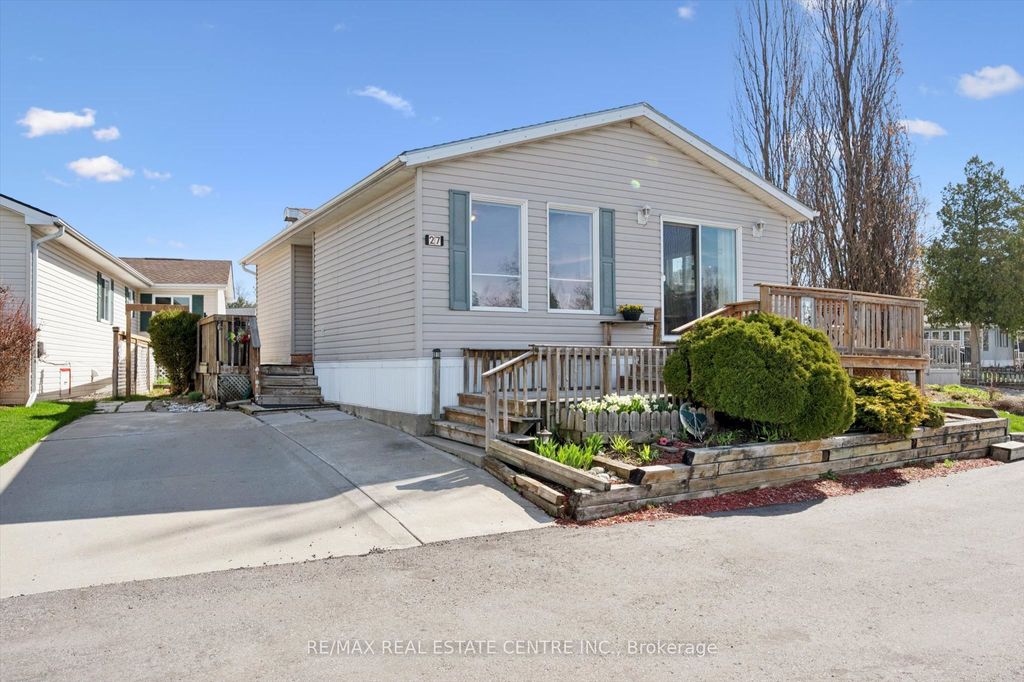 Photo of 27 Trillium Beach Drive Pvt Drive, Puslinch, ON N0B 2J0 (MLS # X13079554)