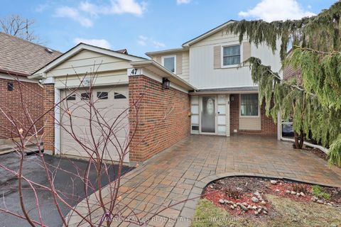 47 Aberfeldy Crescent Markham ON L3T 4C1