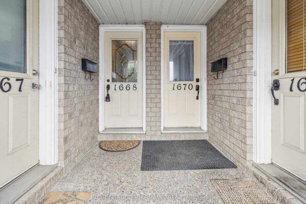 Photo of 1668 Locksley Lane, Beacon Hill North - South and Area, ON K1J 1B6 (MLS # X14080704)