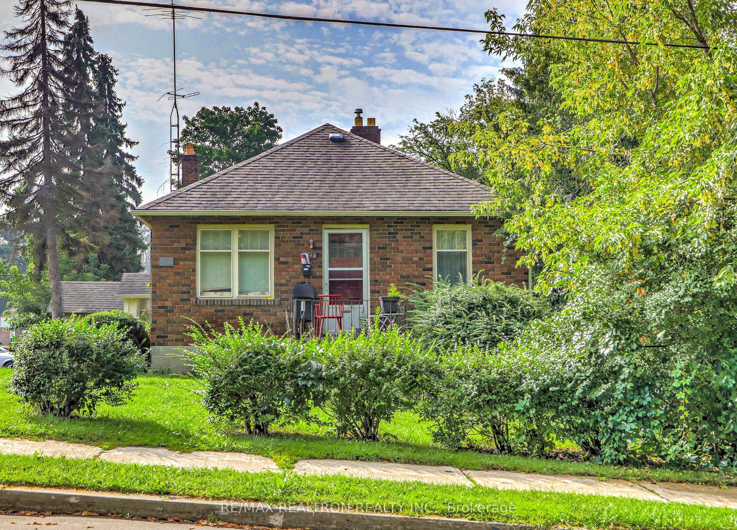 143 Harlandale Avenue