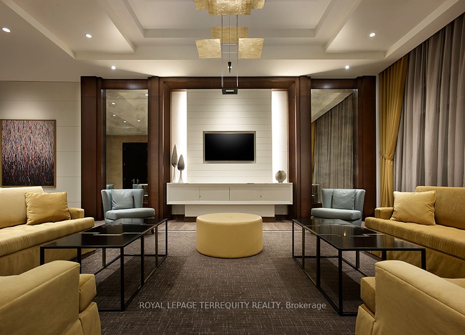 1 Old Mill Drive 1011