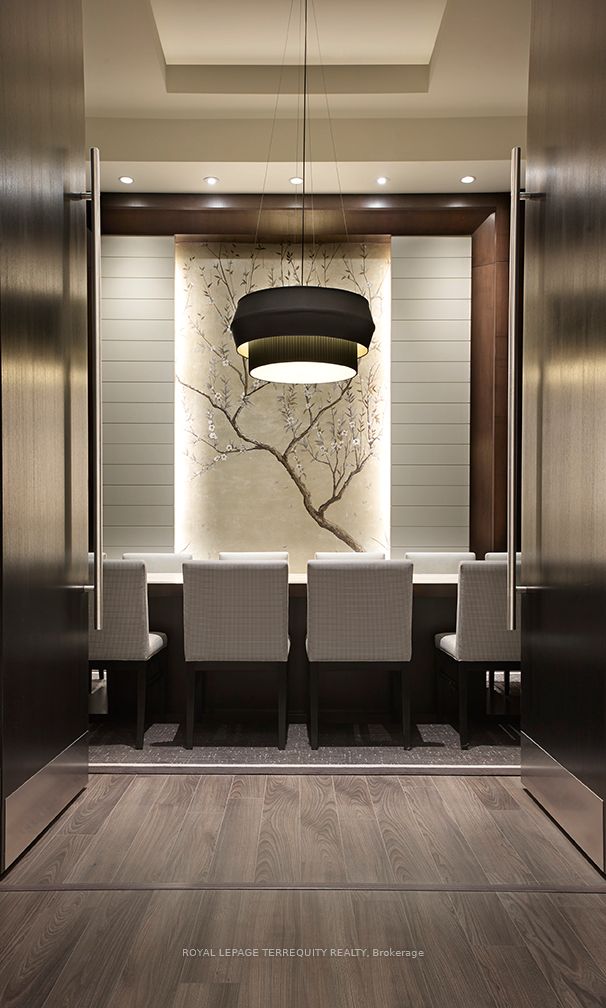 1 Old Mill Drive 1011