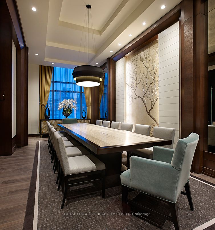 1 Old Mill Drive 1011