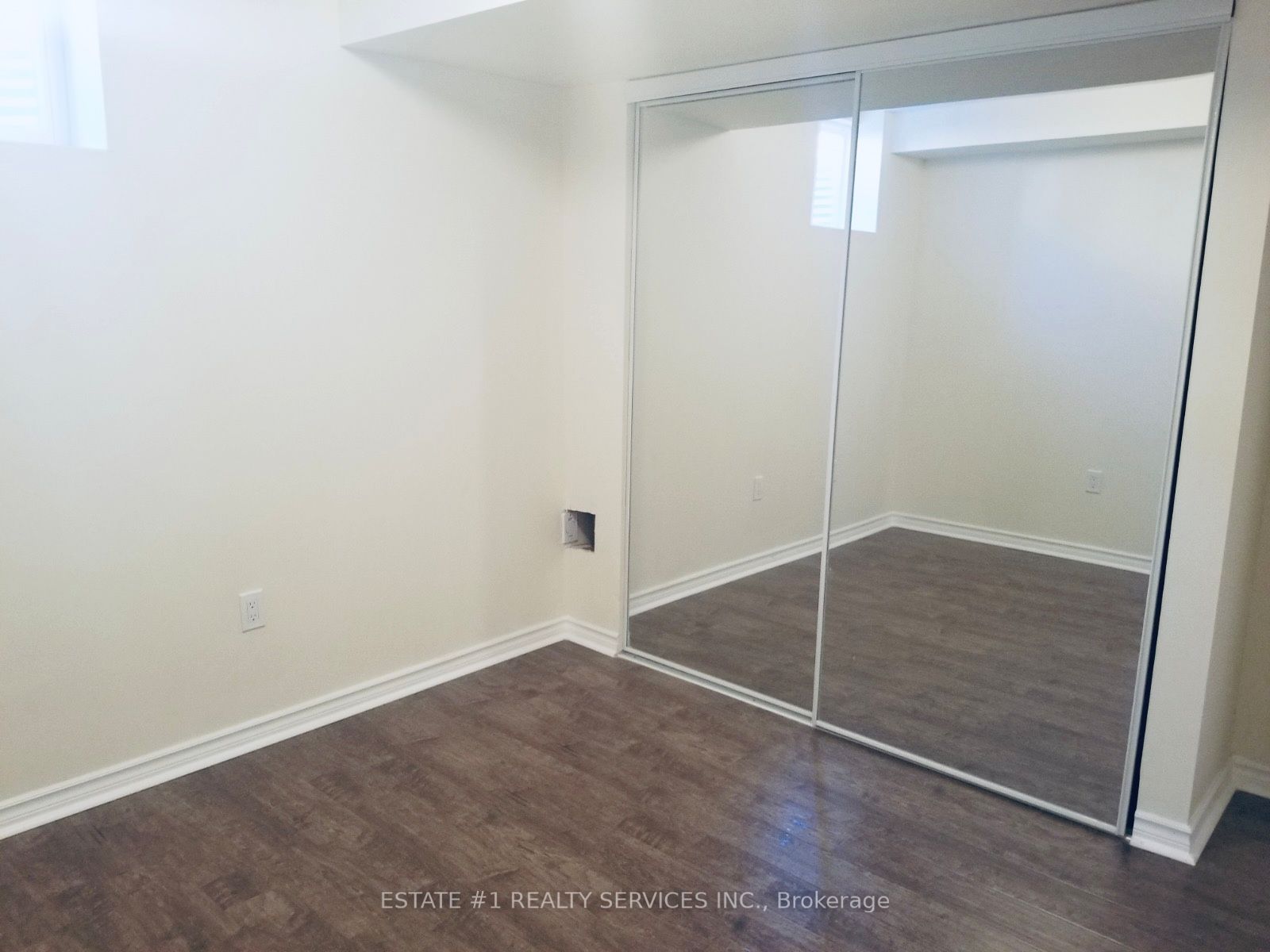 12 Locarno Street (Bsmt)