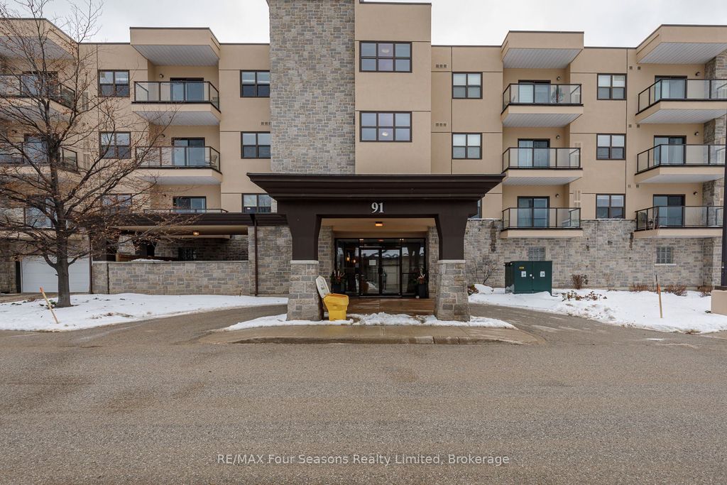 Photo of 91 RAGLAN Street #310, Collingwood, ON L9Y 0B2 (MLS # S12644928)