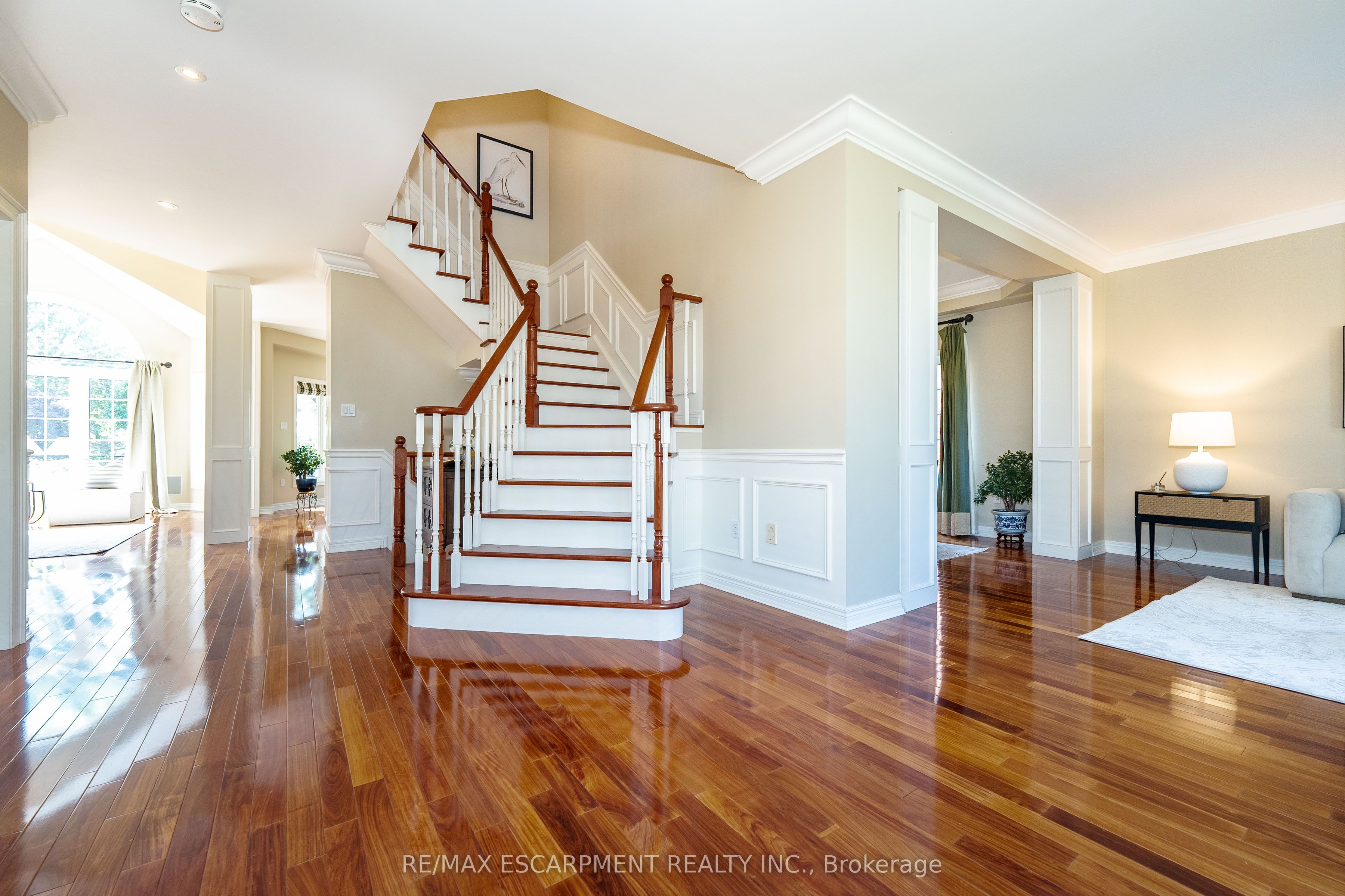 4286 Clubview Drive