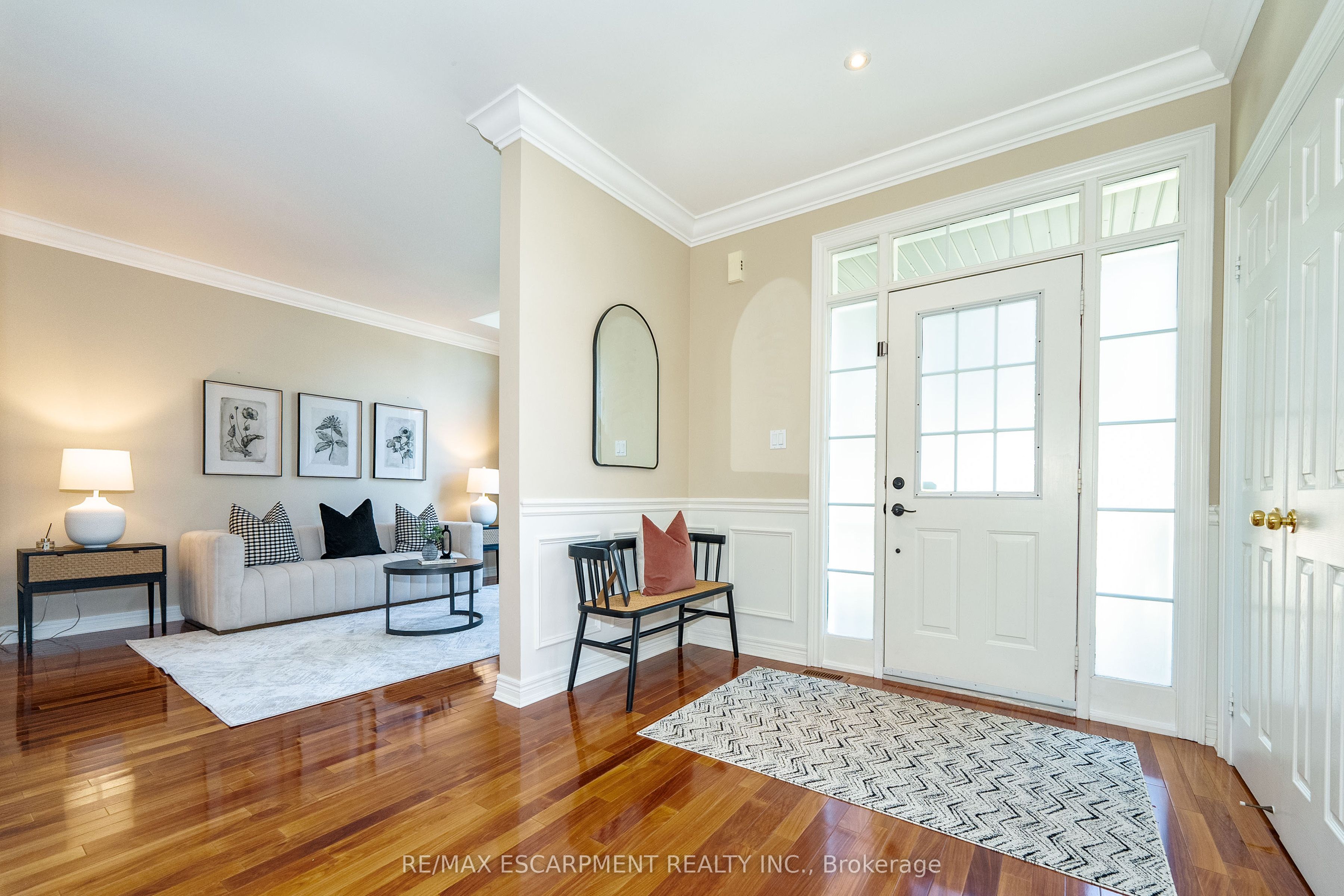 4286 Clubview Drive