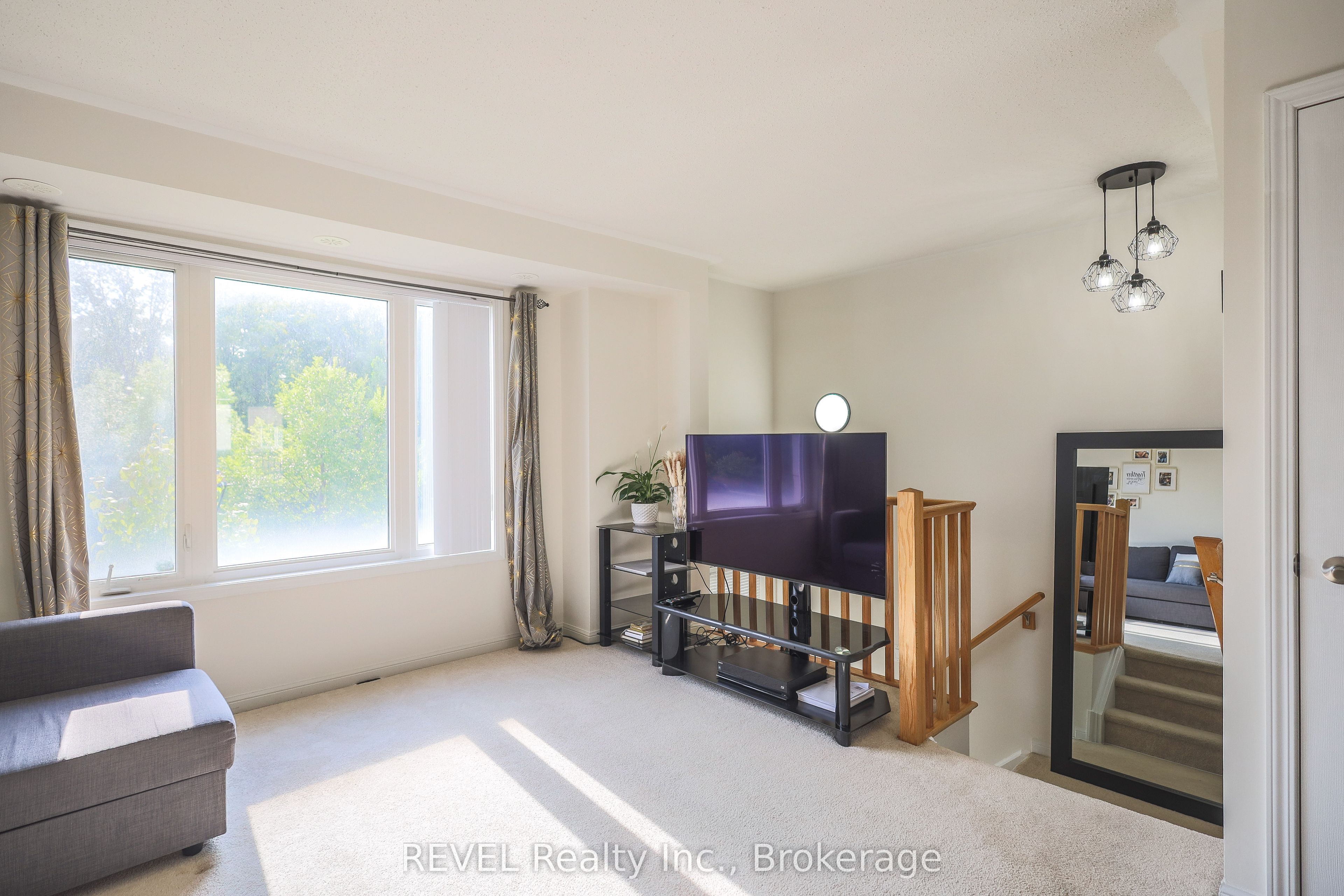 1 Beckenrose Court 87