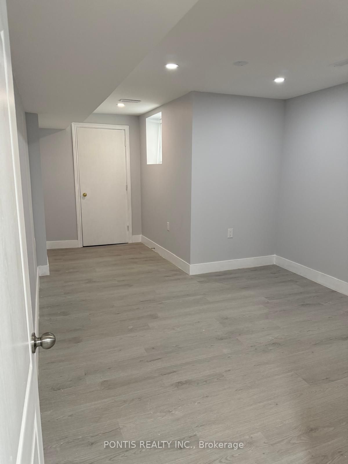 55 WILDBERRY Crescent