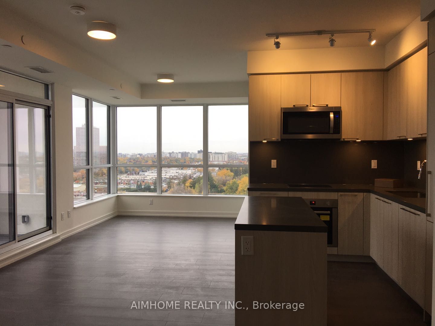 1 Grandview Avenue 1508