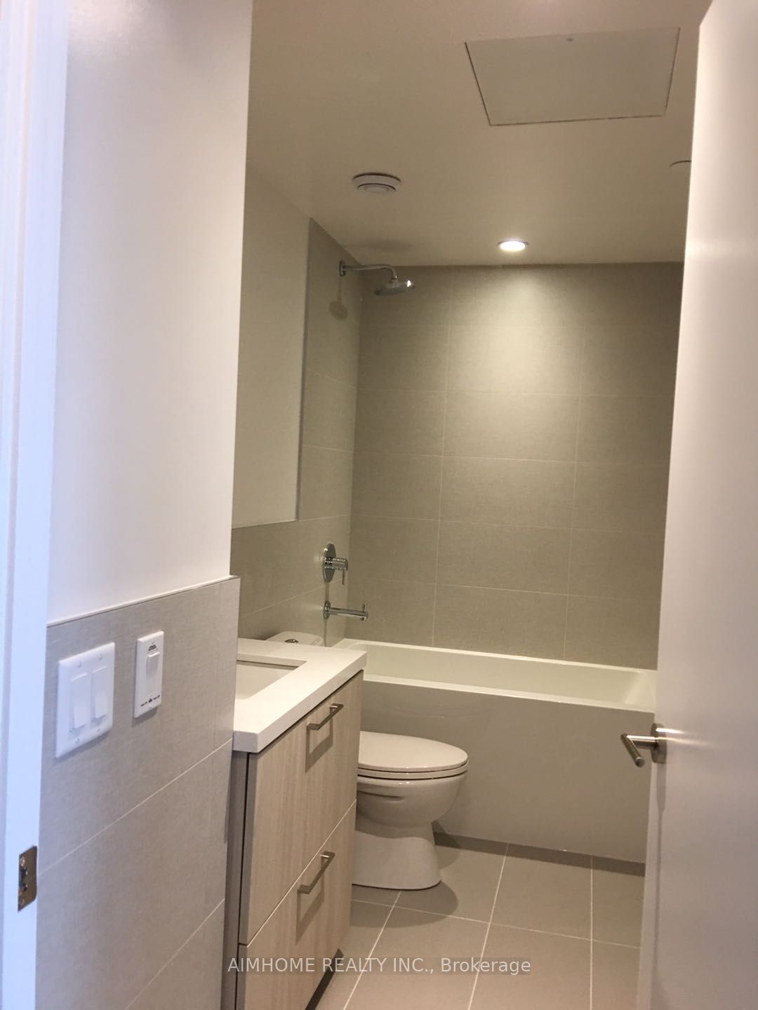 1 Grandview Avenue 1508