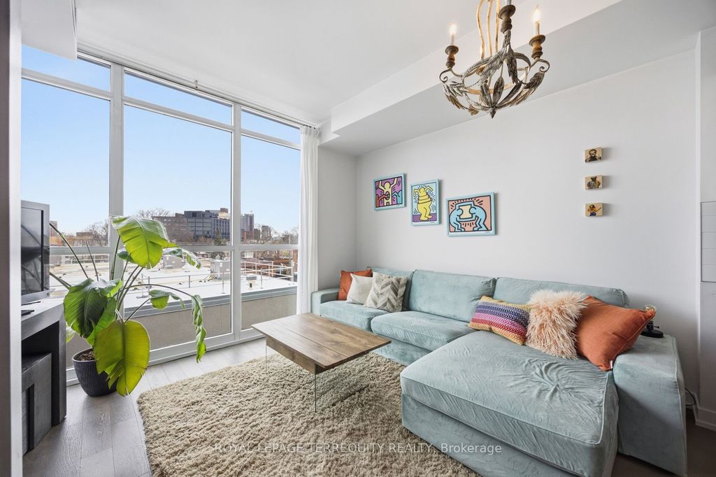 Photo of 36 Howard Park Avenue #510, Toronto, ON M6R 0A5 (MLS # W13009526)