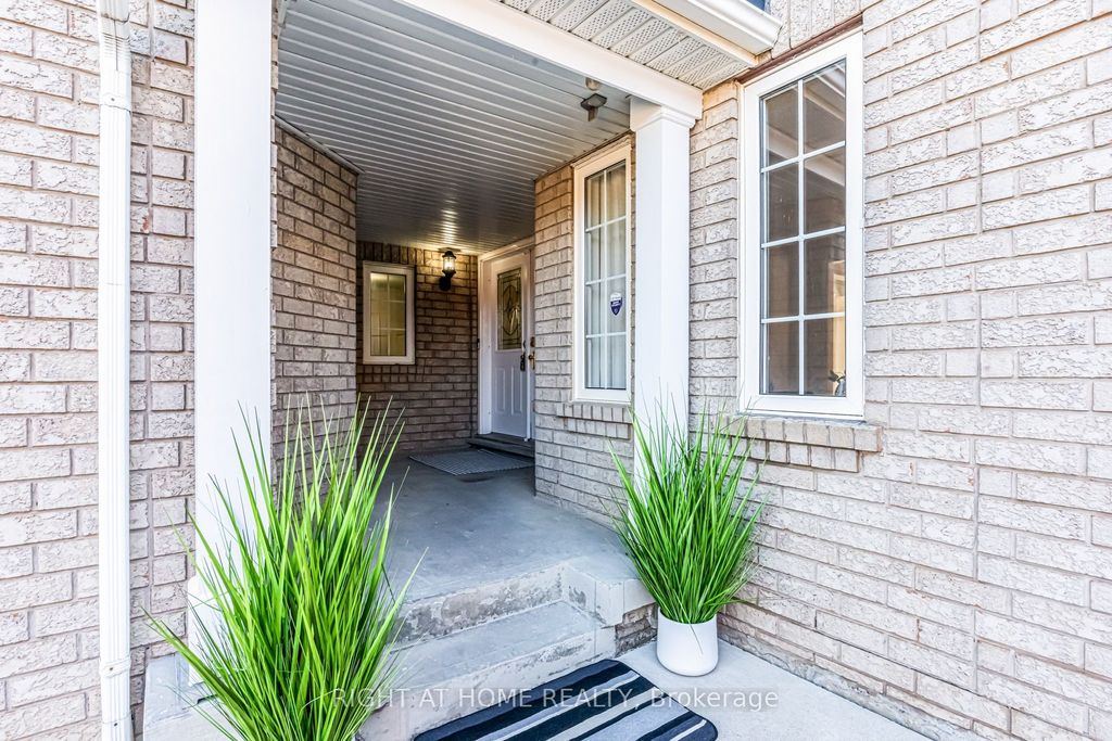 Photo of 7460 Terragar Boulevard, Mississauga, ON L5N 8H1 (MLS # W13603376)