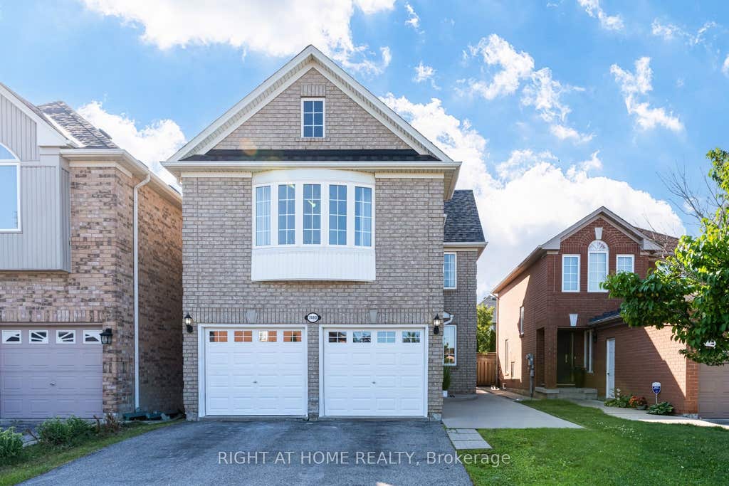 Photo of 7460 Terragar Boulevard, Mississauga, ON L5N 8H1 (MLS # W13603376)