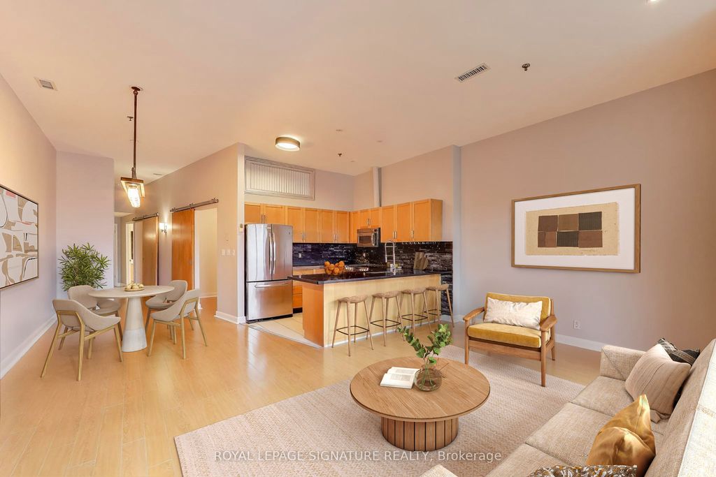 Photo of 700 King Street W #801, Toronto, ON M5V 2Y6 (MLS # C13023004)