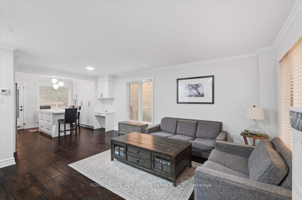 Photo of 5185 Bunton Crescent, Burlington, ON L7L 6J3 (MLS # W13574342)