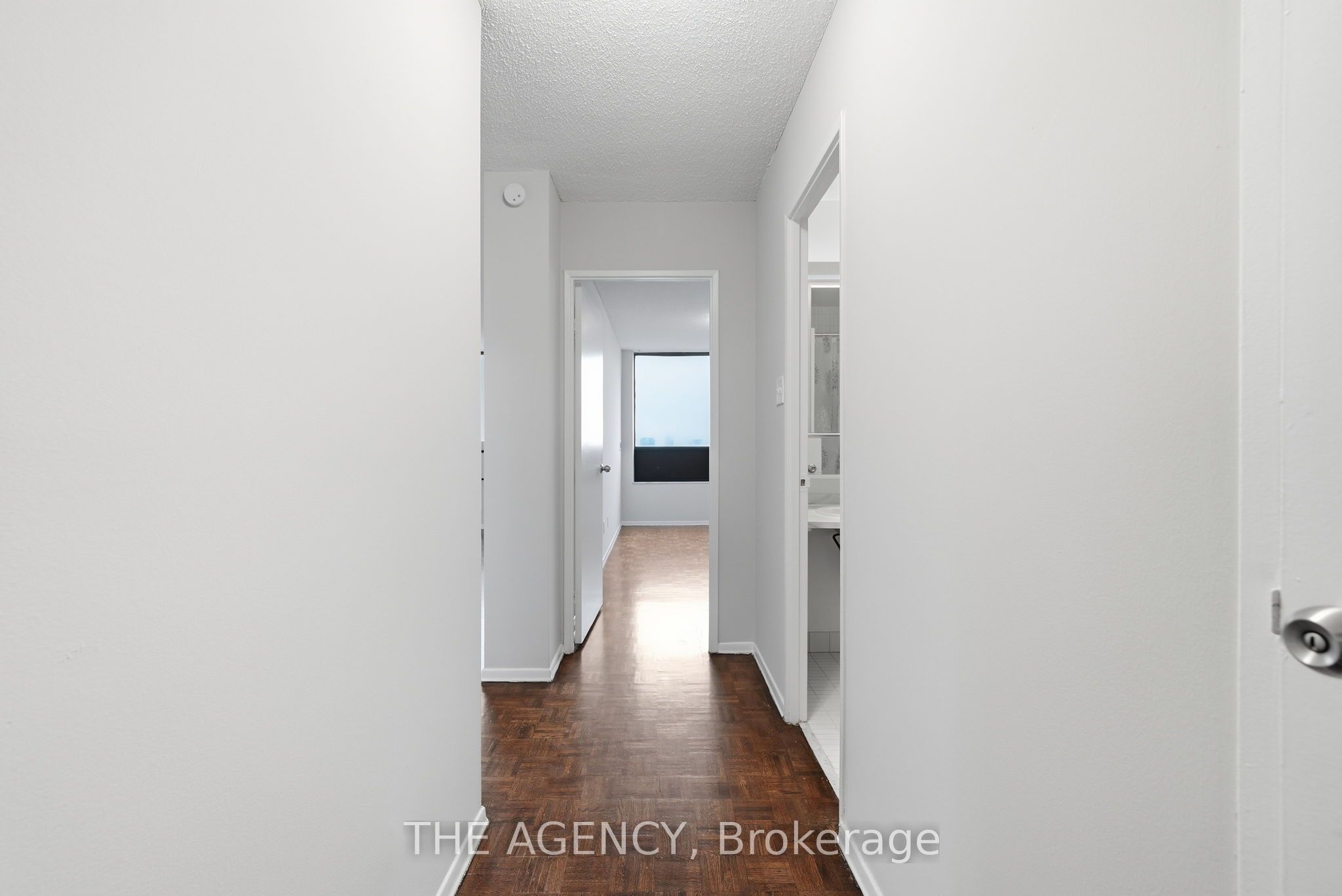2350 Dundas Street W 1910A