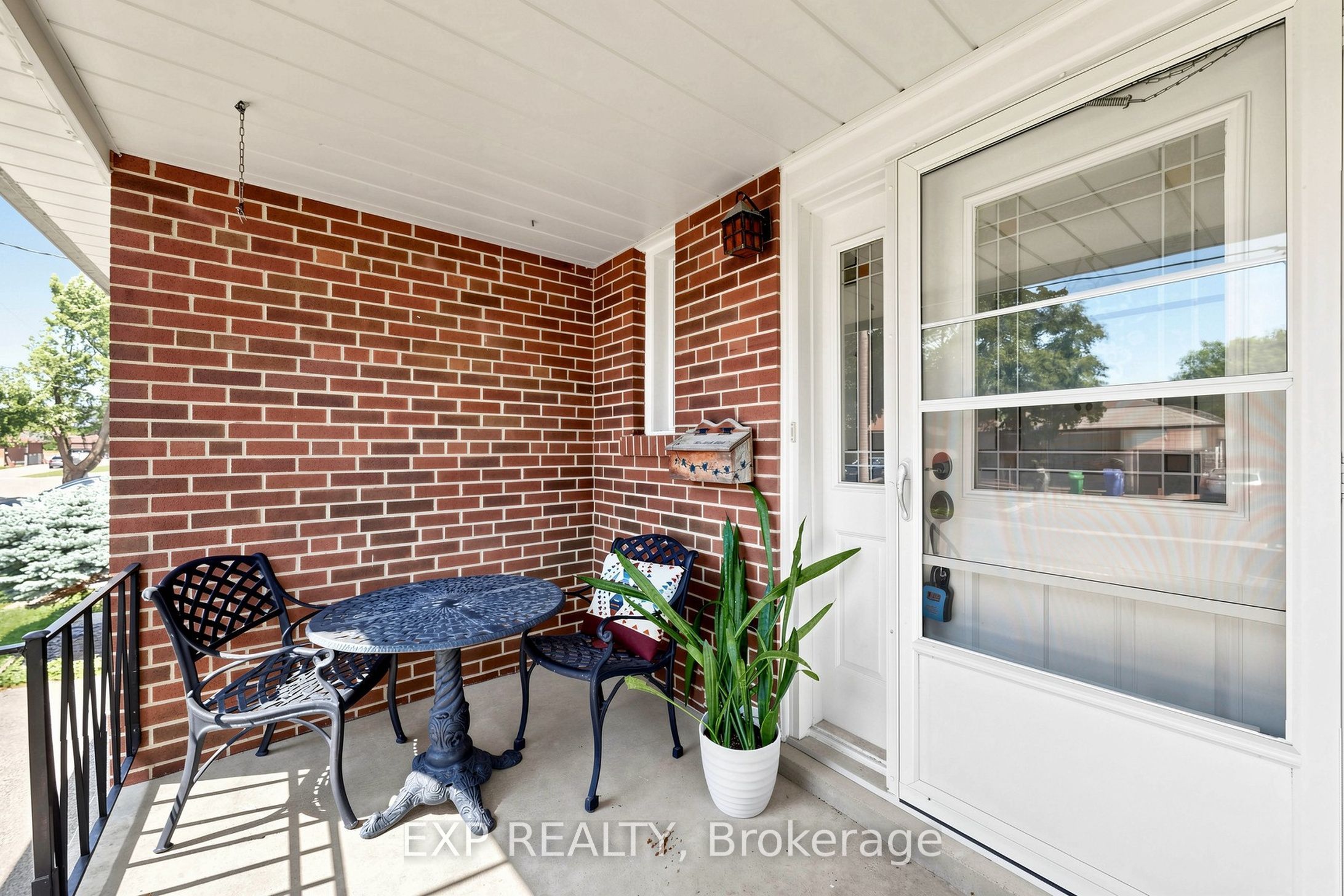 22 Chestnut Avenue