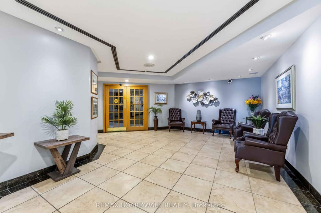 Photo of 80 SANDCASTLE Drive #1109, South of Baseline to Knoxdale, ON K2H 9E7 (MLS # X13630734)