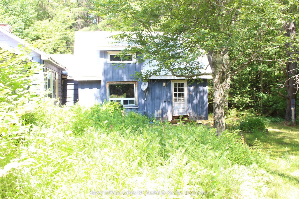 Photo of 2007 Brunel Road, Huntsville, ON P1H 2J3 (MLS # X13704638)