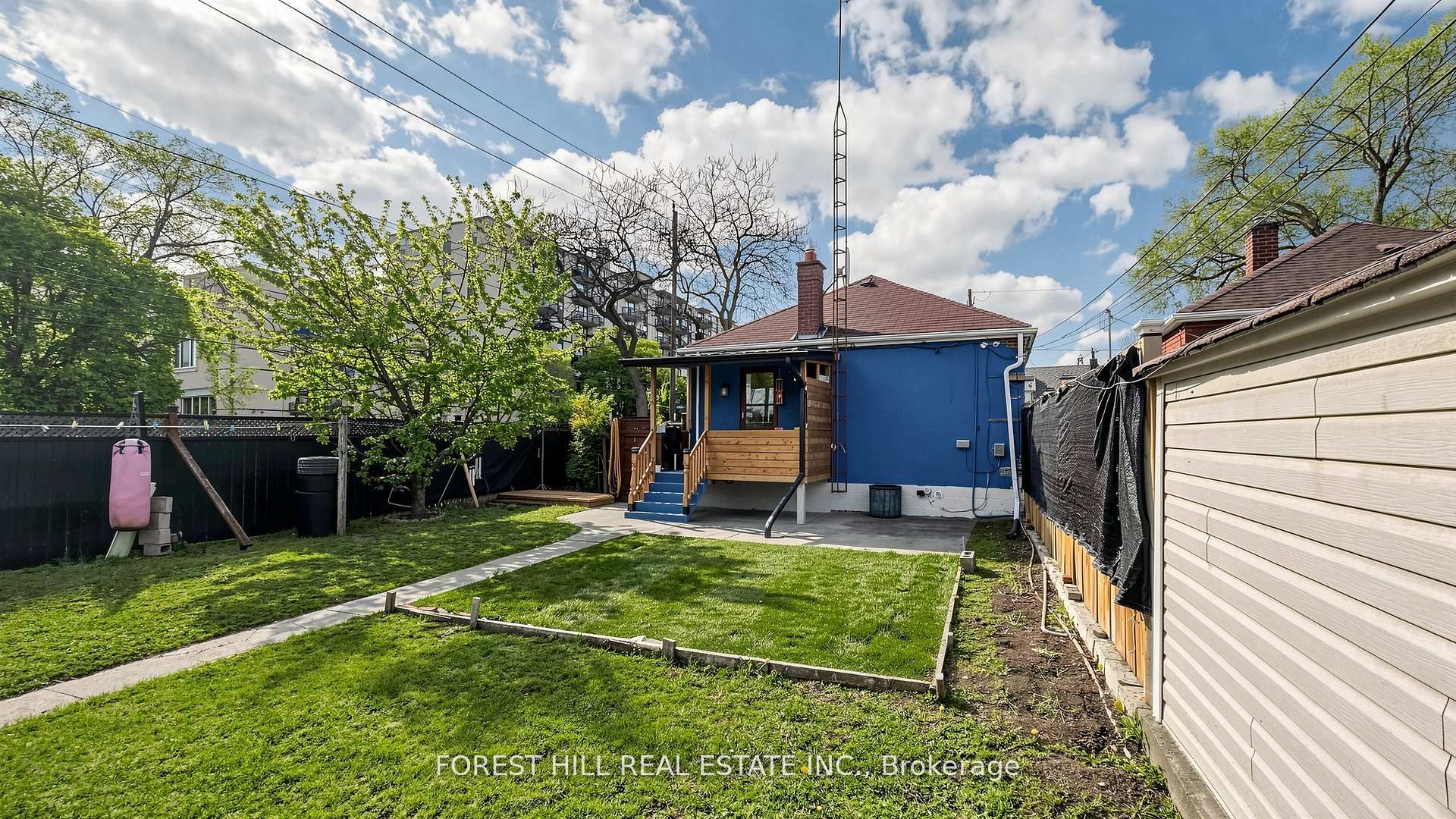 2 Ellins Avenue